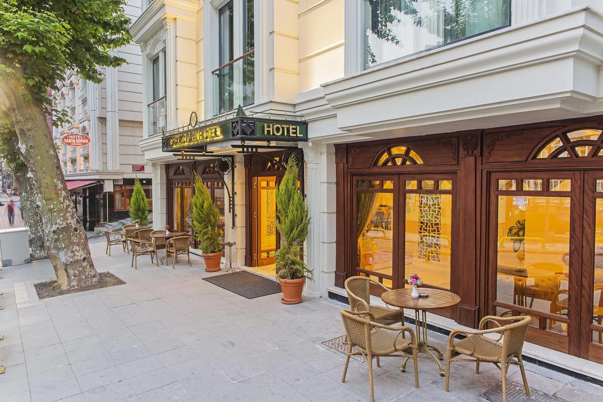 Hotel Grand Naki 3*
