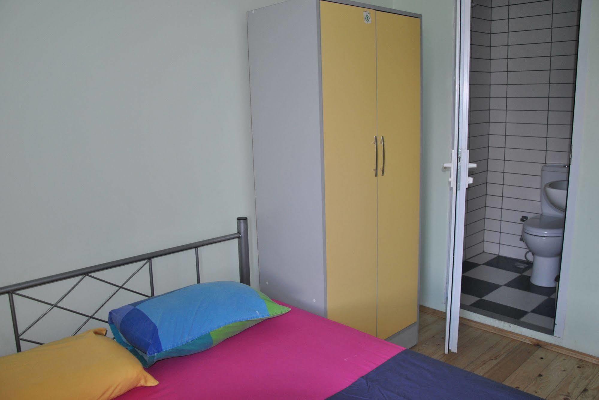 Albergue Chillout Lya & Lounge *