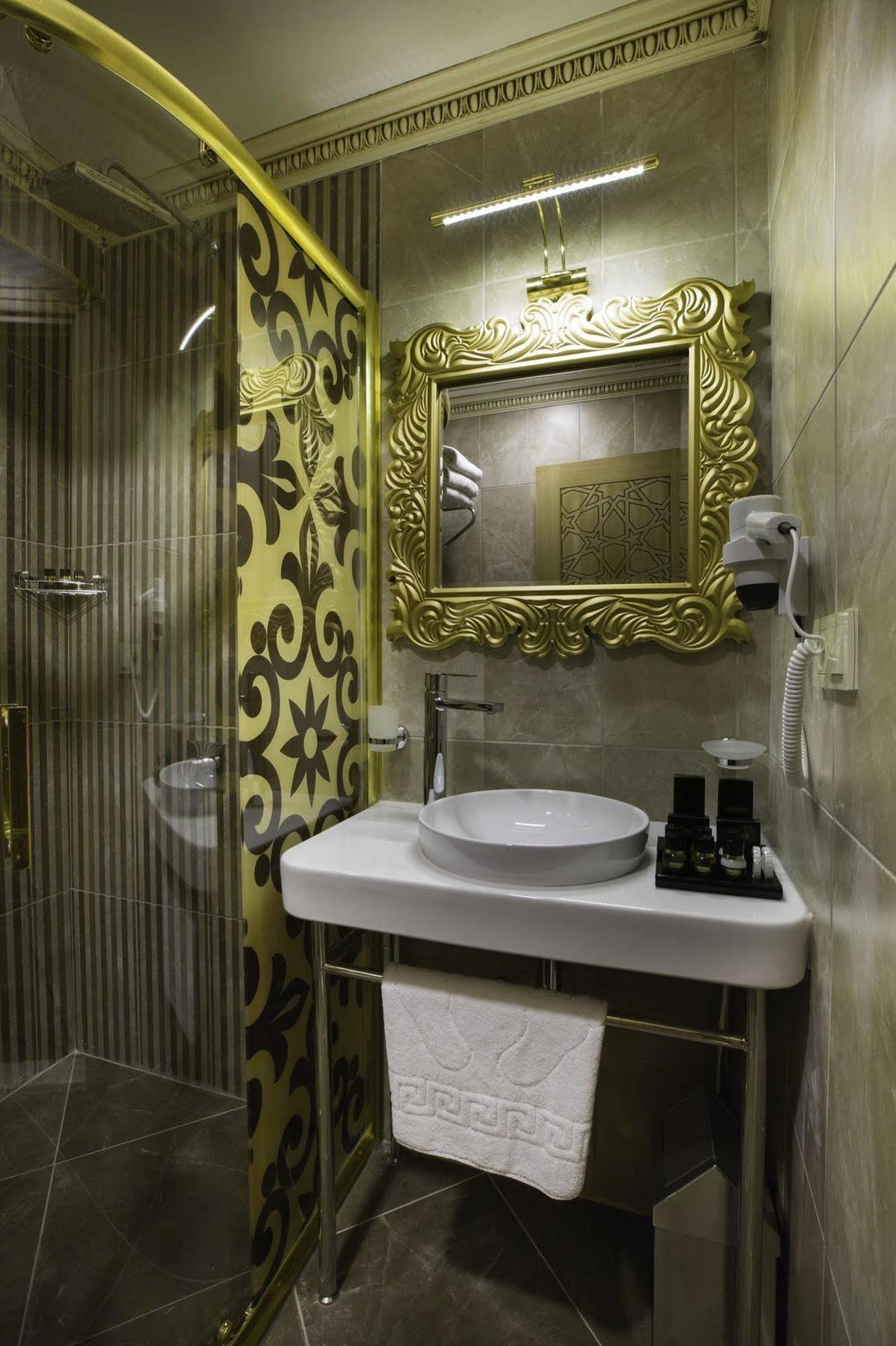 Phosphorion Hotel 5*