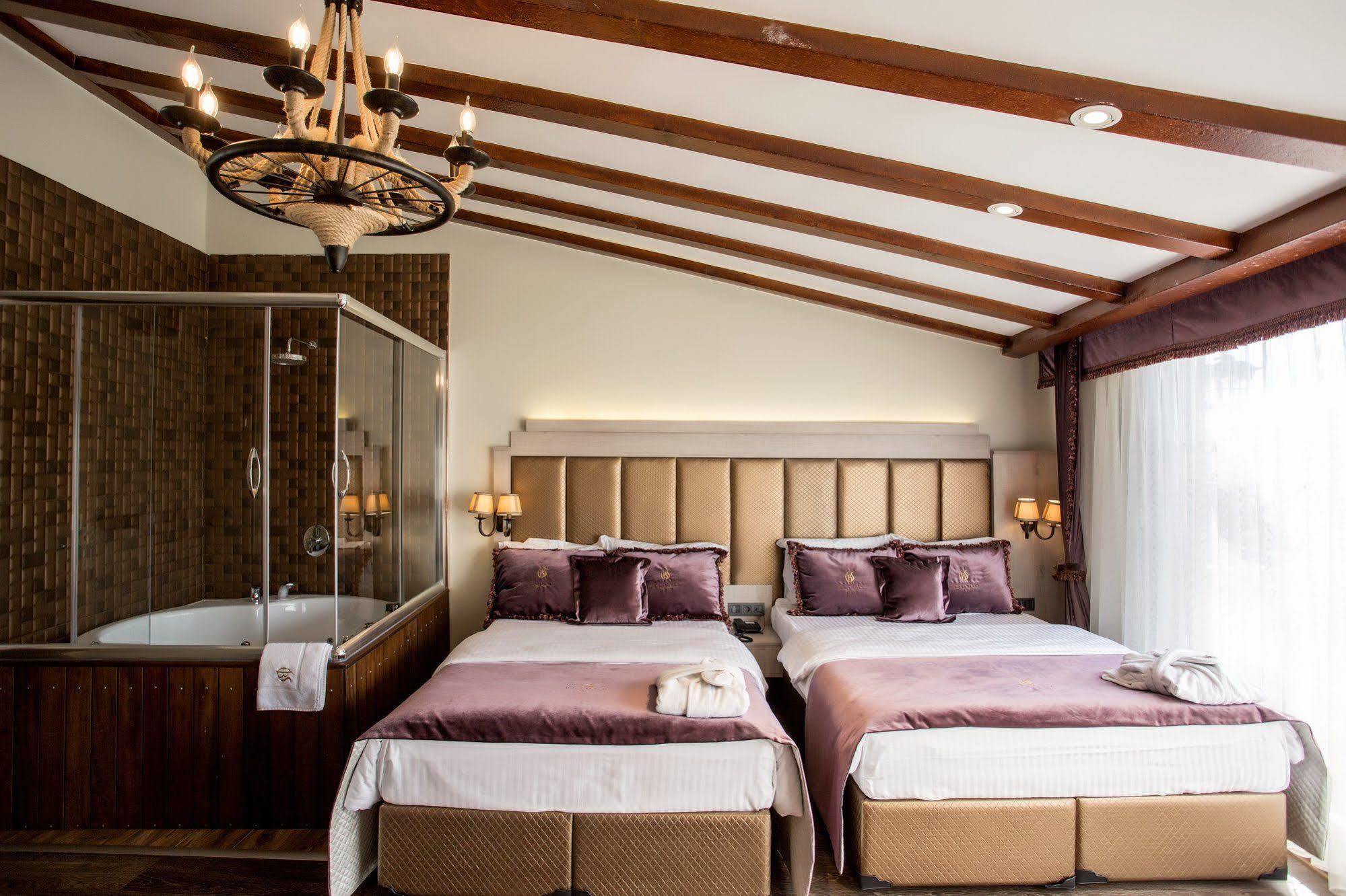 Bonne Sante Hotel 3*