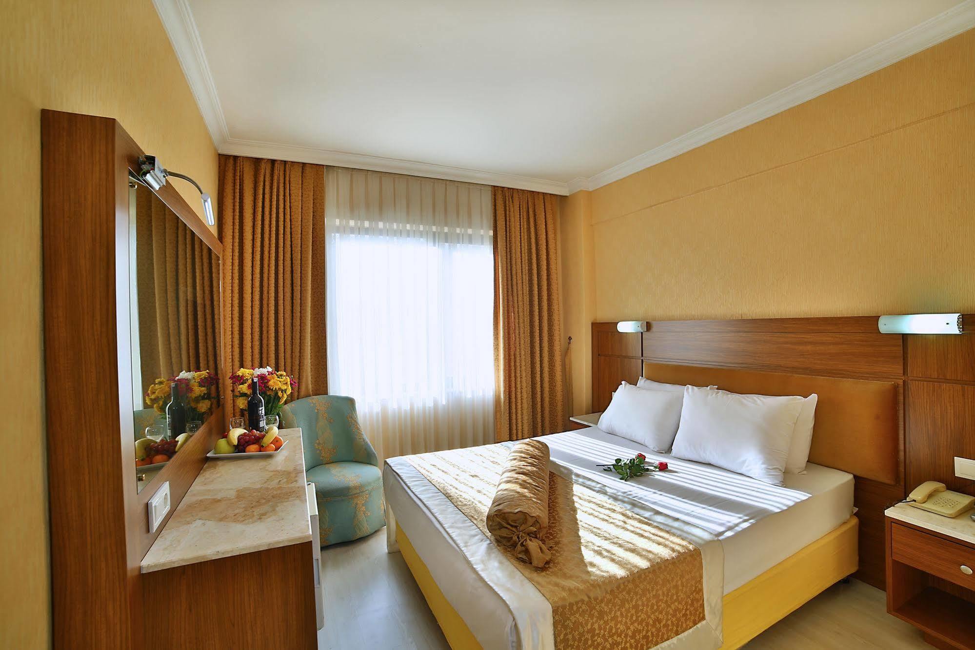 Hotel The Center