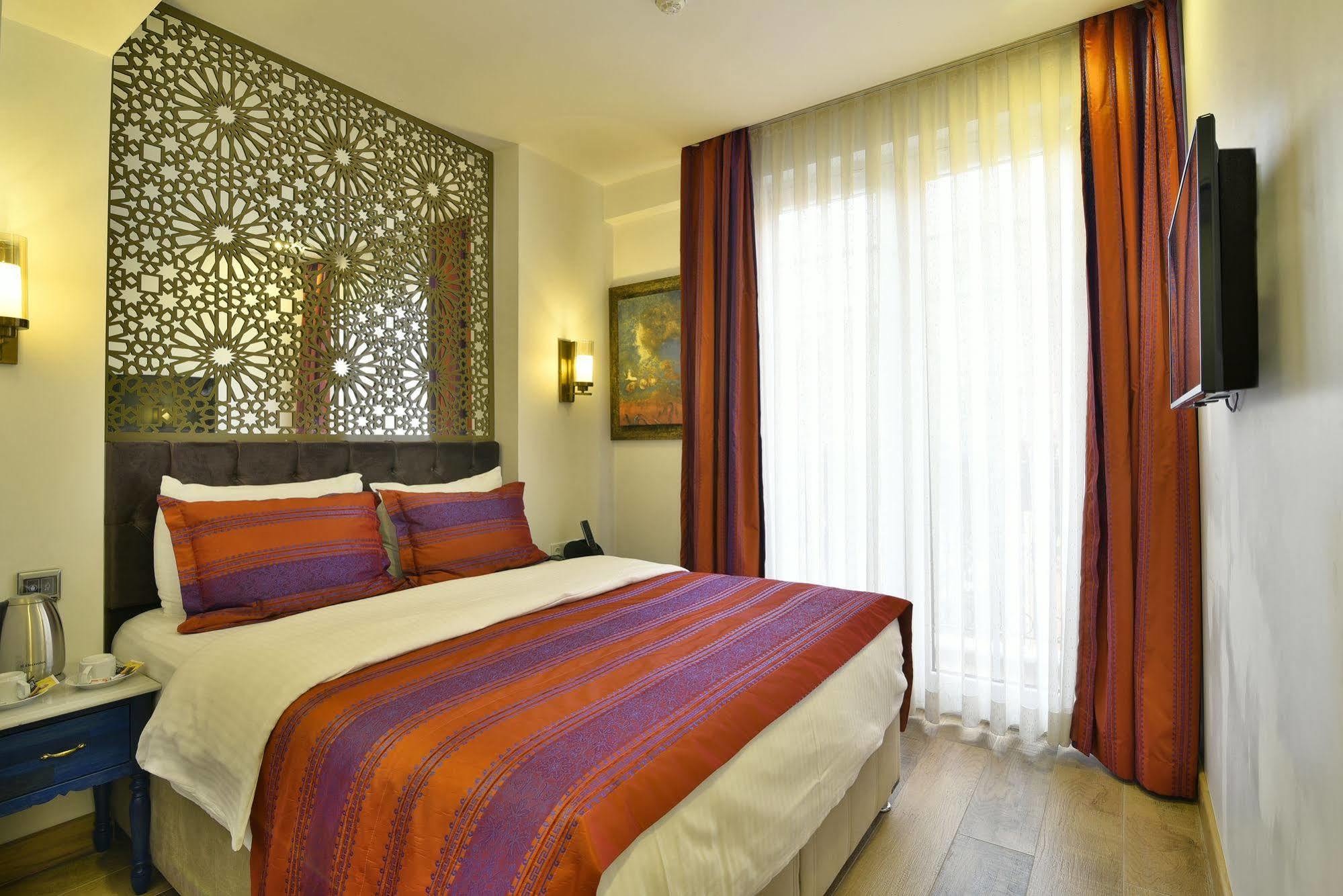 Life (adults Only) Hotel 4*