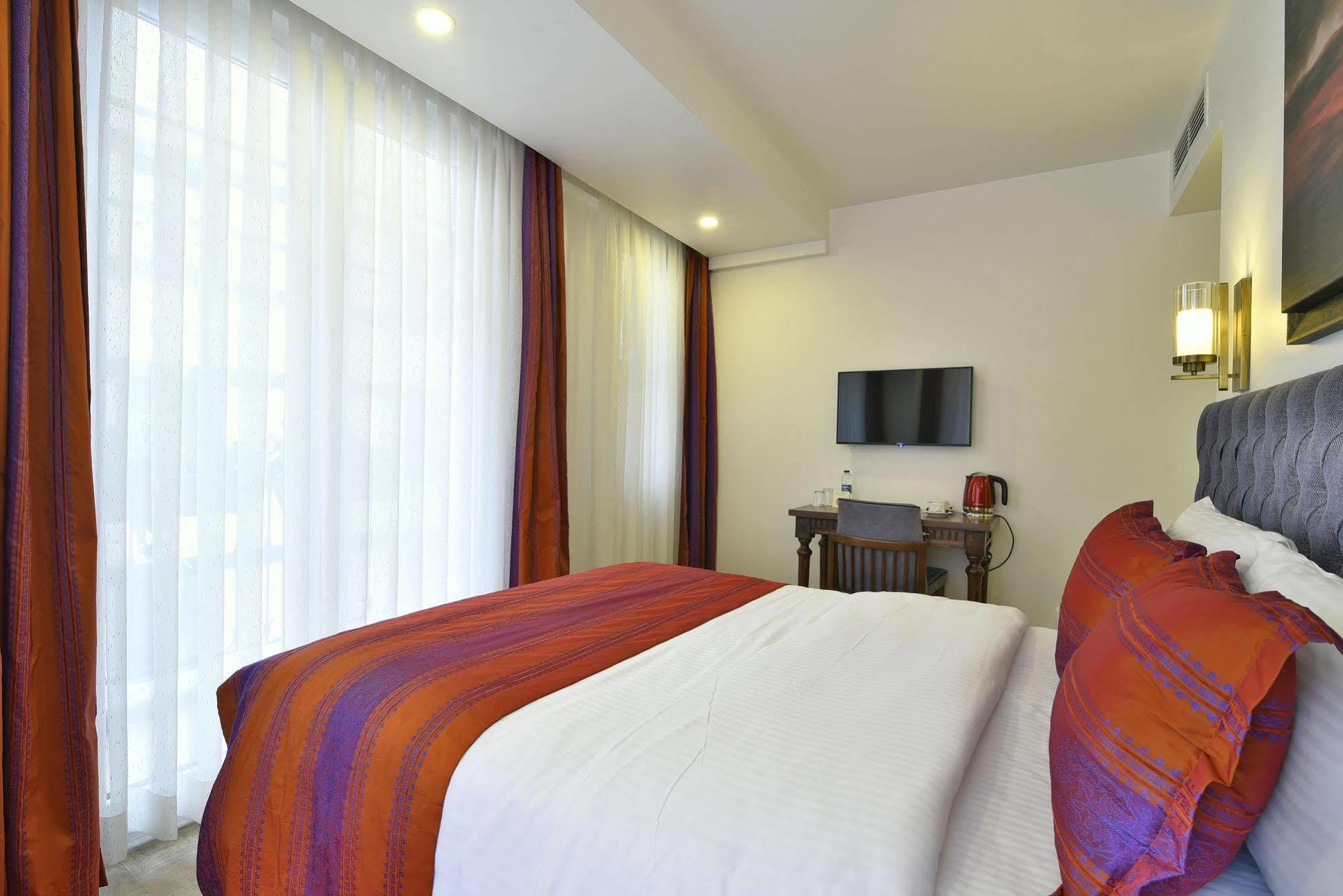 Hotel Life (adults Only) 4*