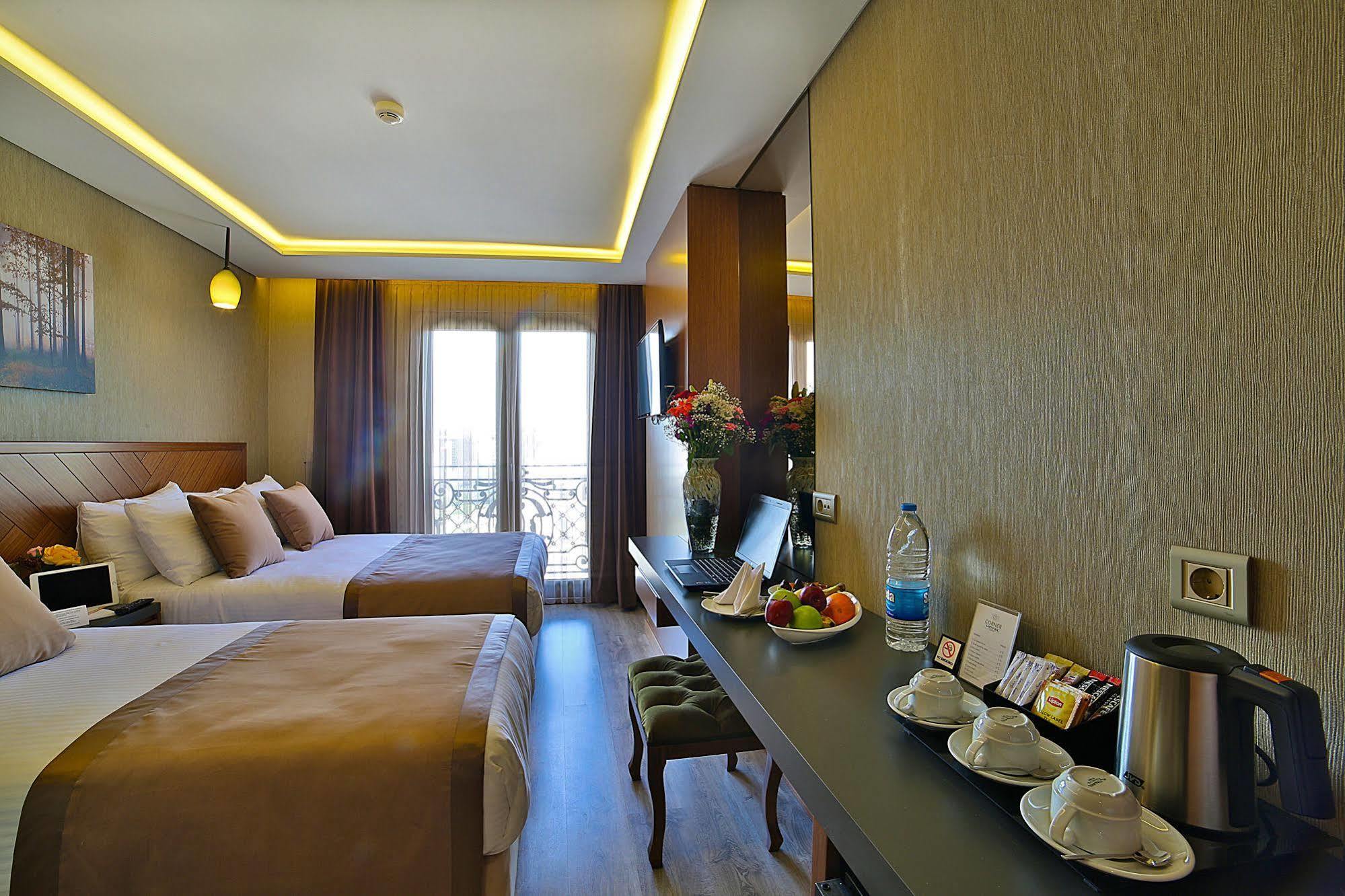 Corner Laleli Hotel 3*