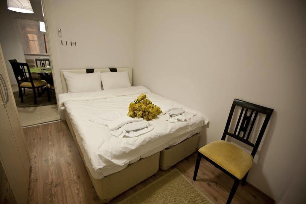 Mete Apartment Istanbul