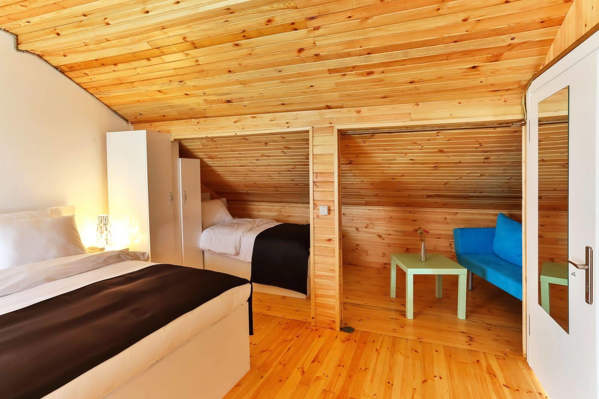 Lale Ortakoey Hotel 3*