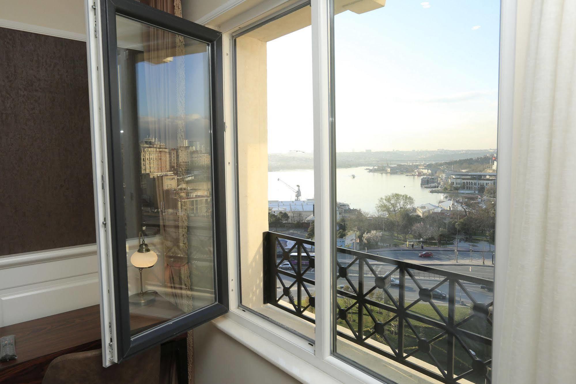 Art Nouveau Pera Otel 2*