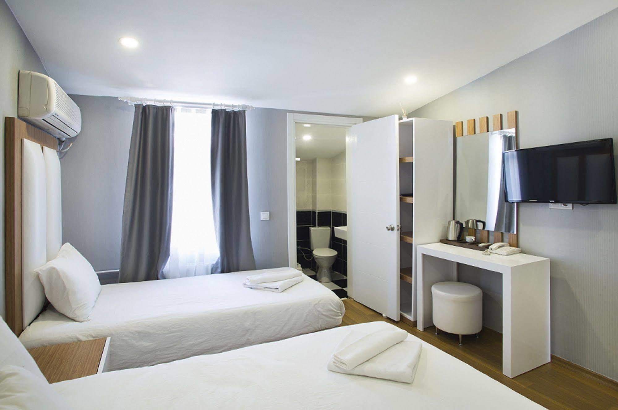 Hotel La Pazza