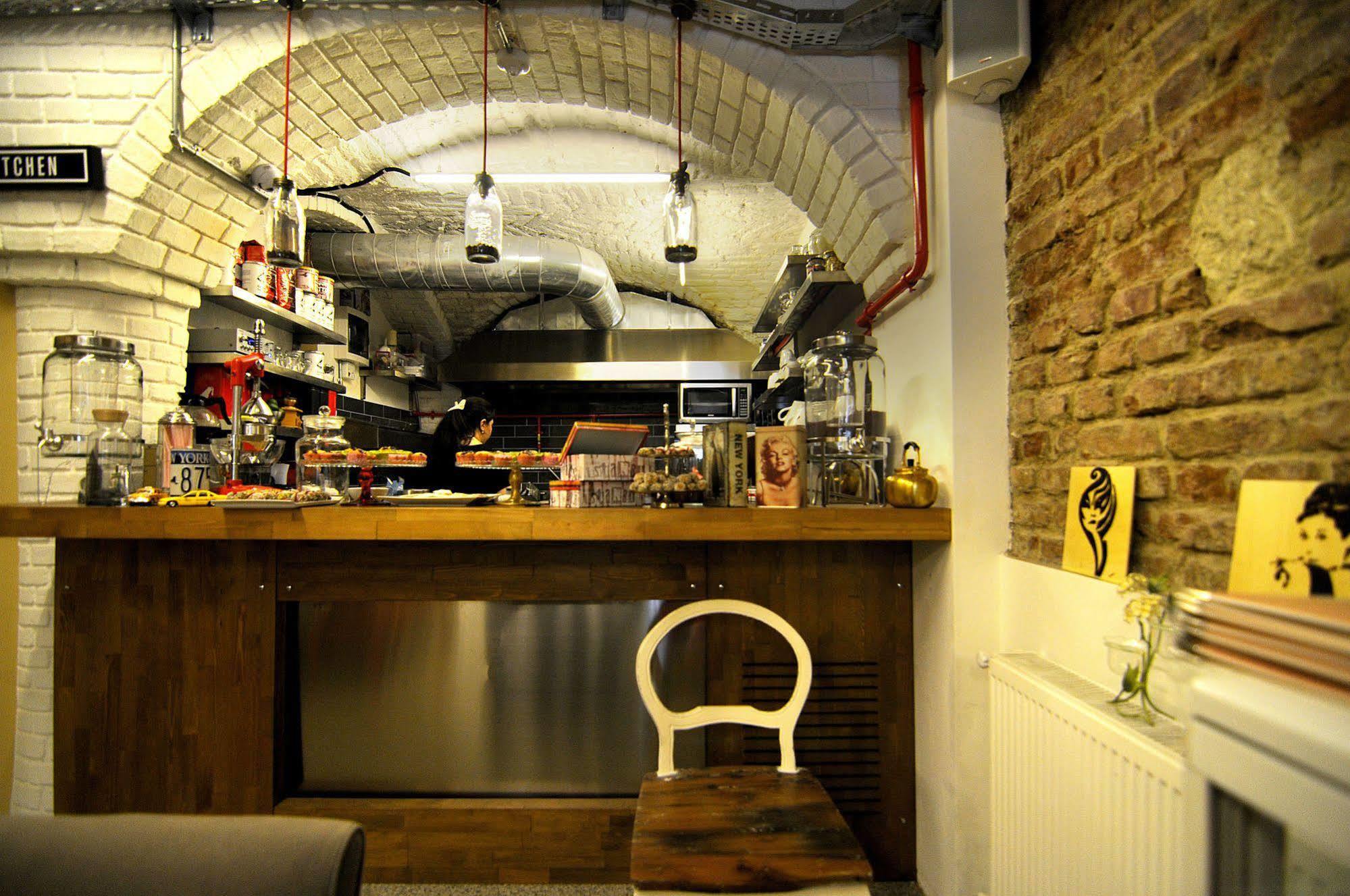 Hotel Taksim Safe House