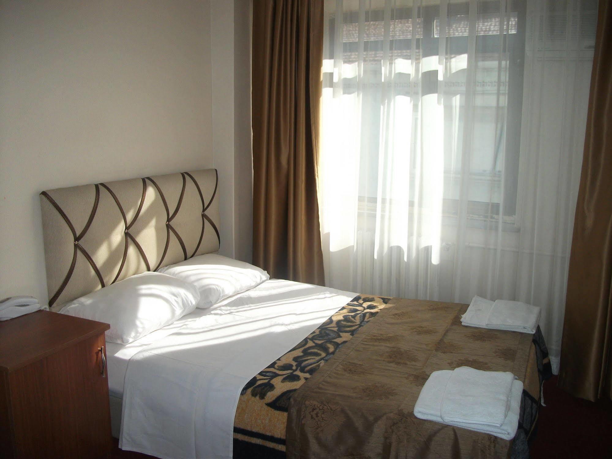 Paris & Hotel