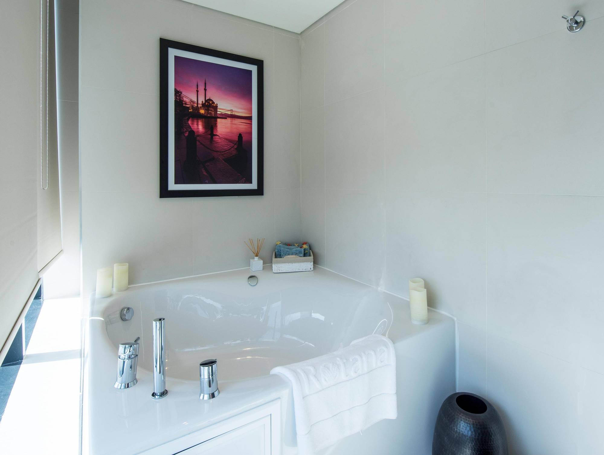 Centro Westside By Rotana Hotel Istanbul