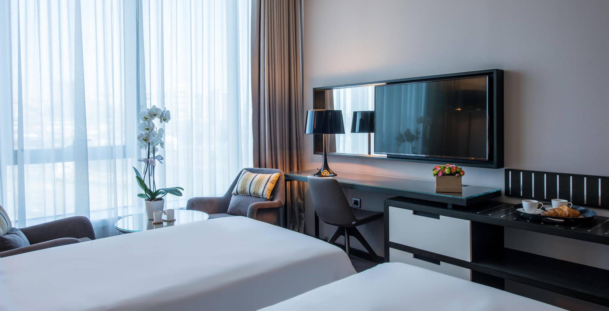 Centro Westside By Rotana Hotel