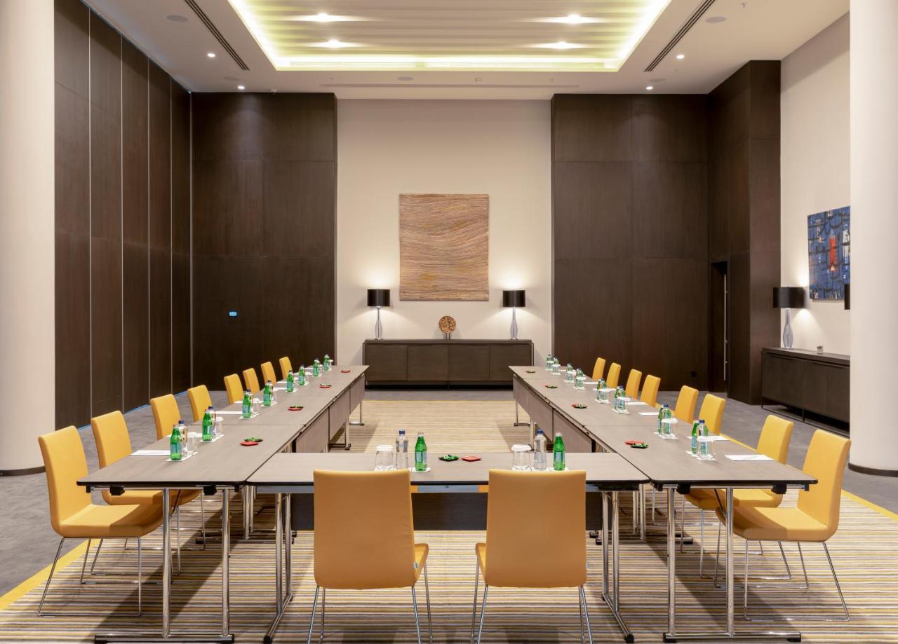 Hotel Centro Westside By Rotana 4*