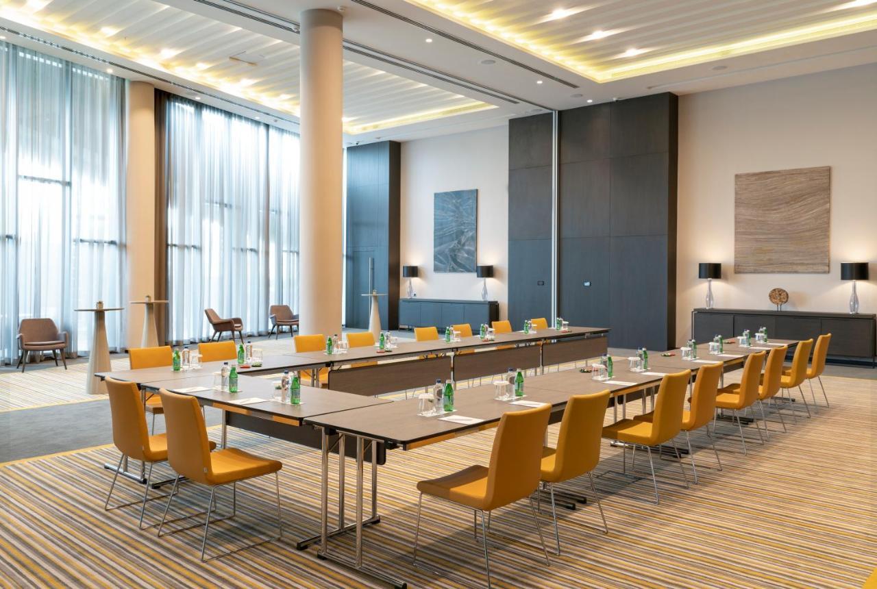 Hotel Centro Westside By Rotana