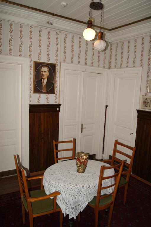Hotel Yesilkoey Airport 3*