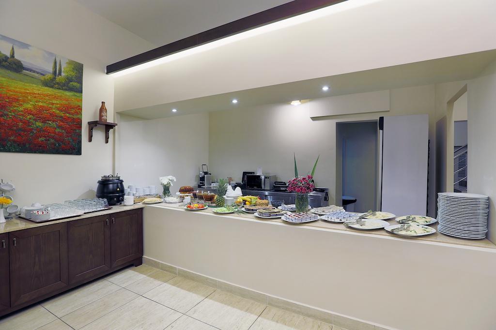 Hotel Expocity 3*