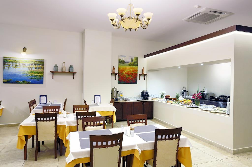 Expocity Hotel 3*