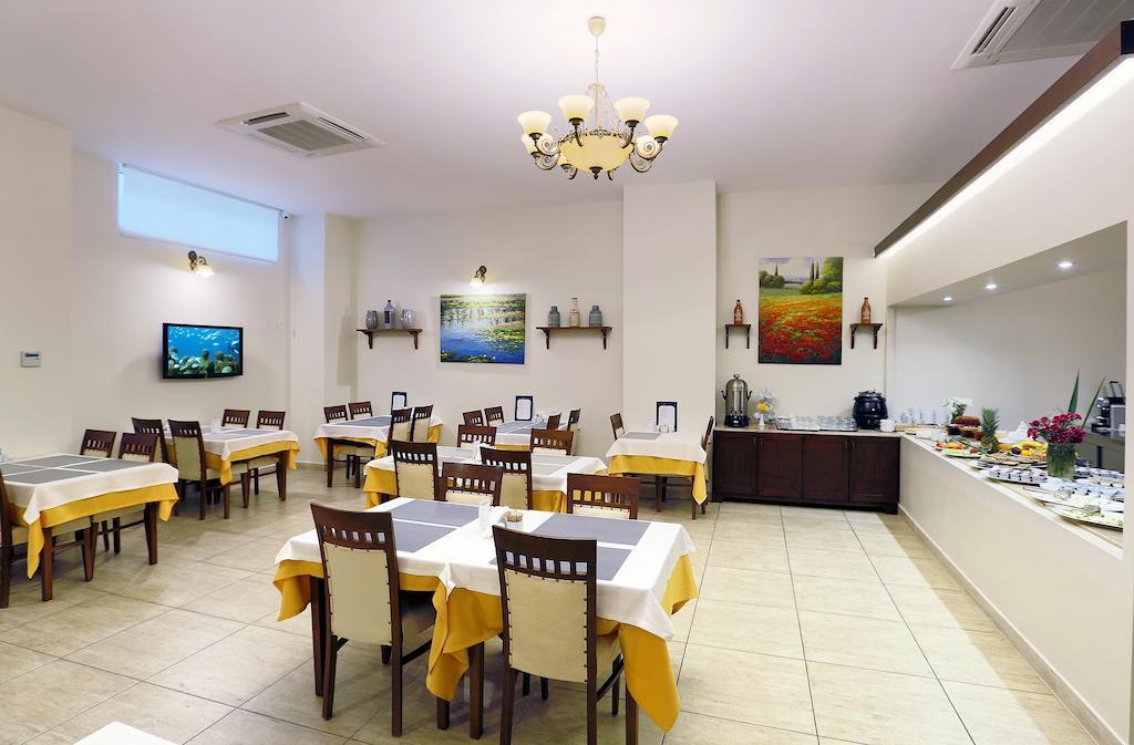Expocity Hotel
