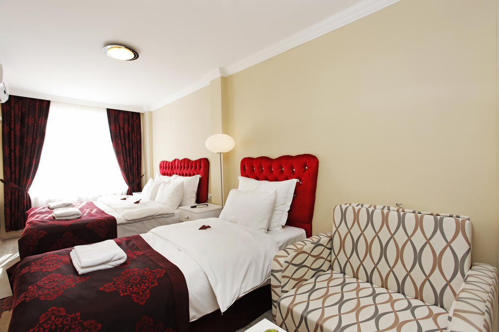 Spinel - Old Hotel