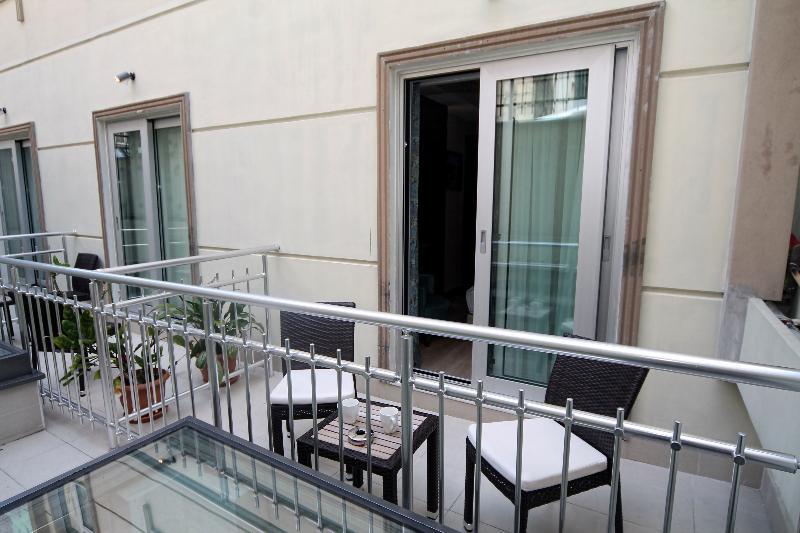 Mukarnas Taksim