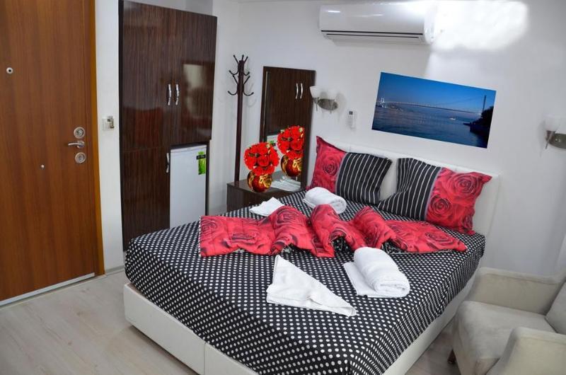 Hotel Theodian 3*