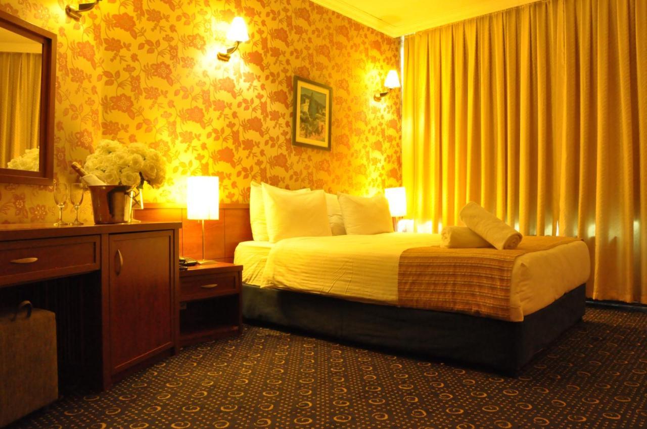 Kndf Marine Hotel