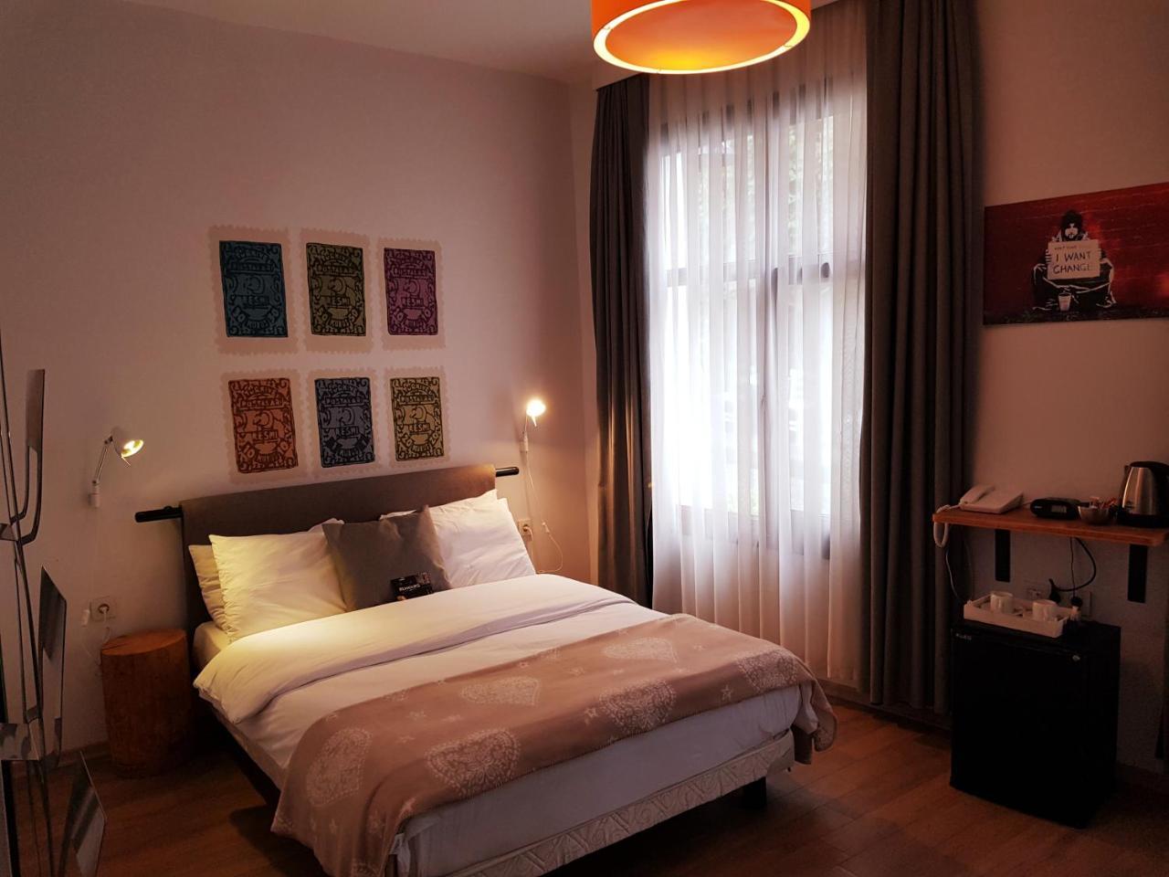 Otel Rumours 2*