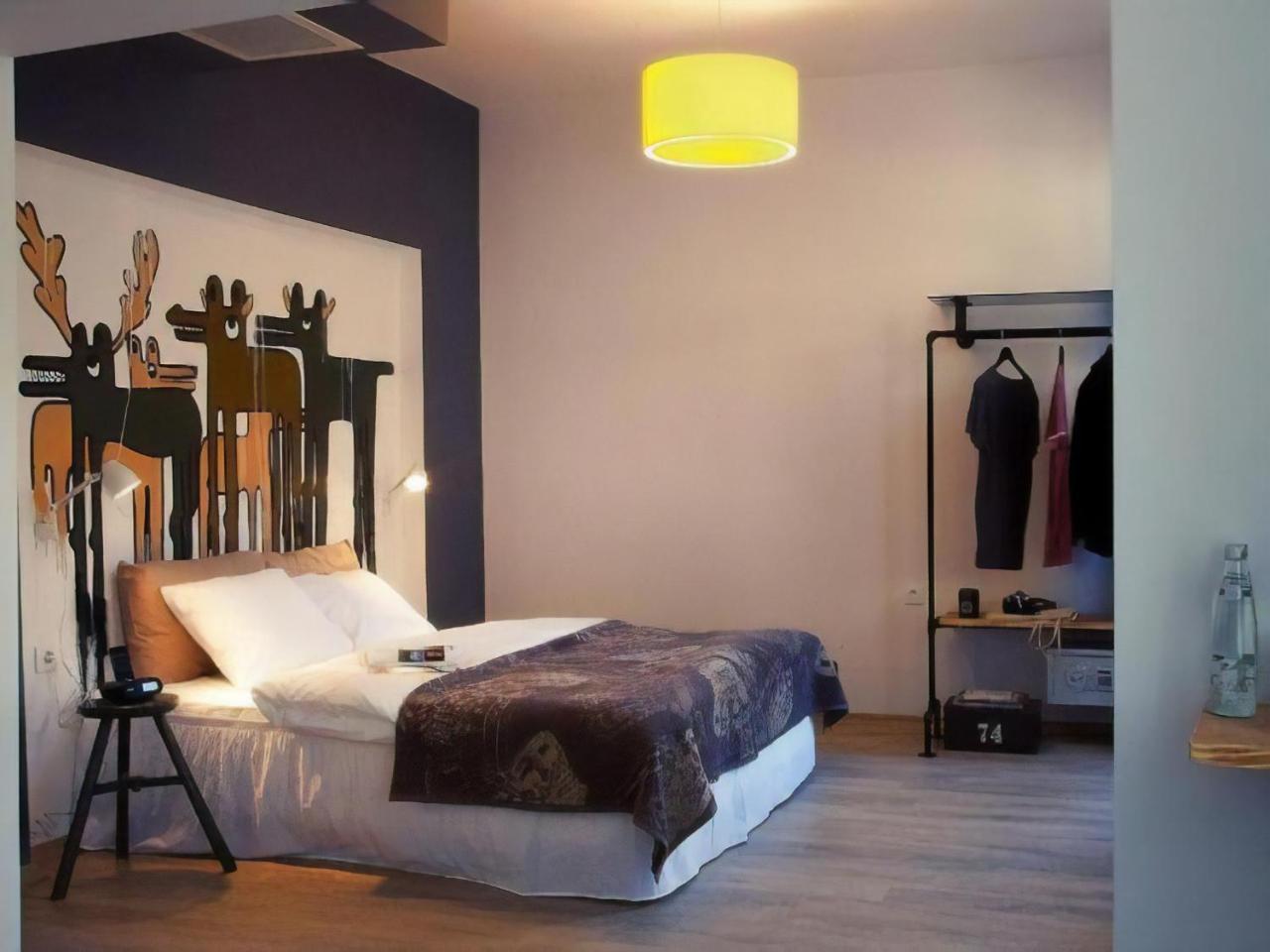 Otel Rumours 2*