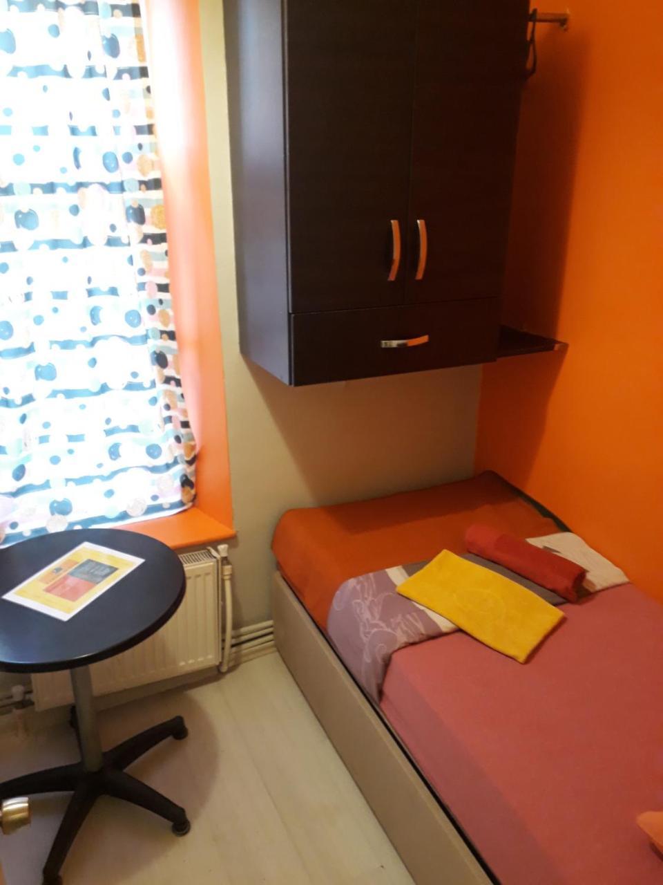 Taxim (adults Only) Albergue
