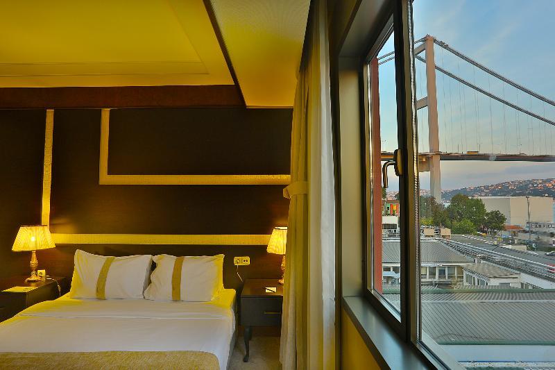 Crowne Plaza - Ortakoy Bosphorus By Ihg Hotel 5*