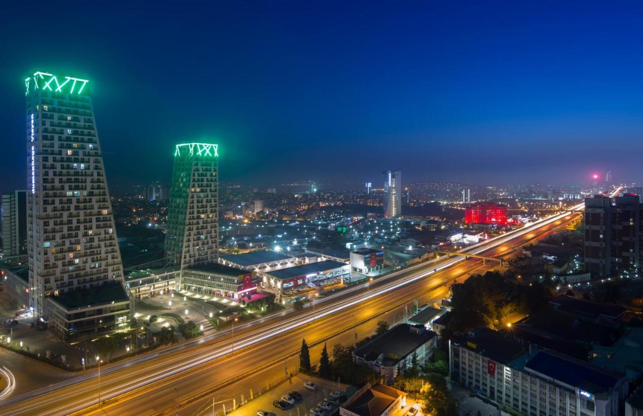 Otel Titanic Business Kartal İstanbul