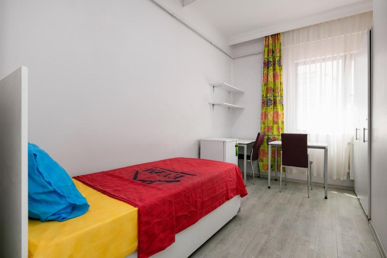 Evim Kadikoy Hostel Istanbul