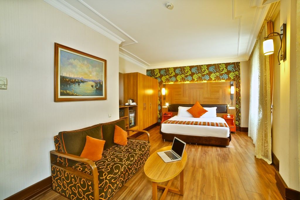 Hotel Taksim 4*