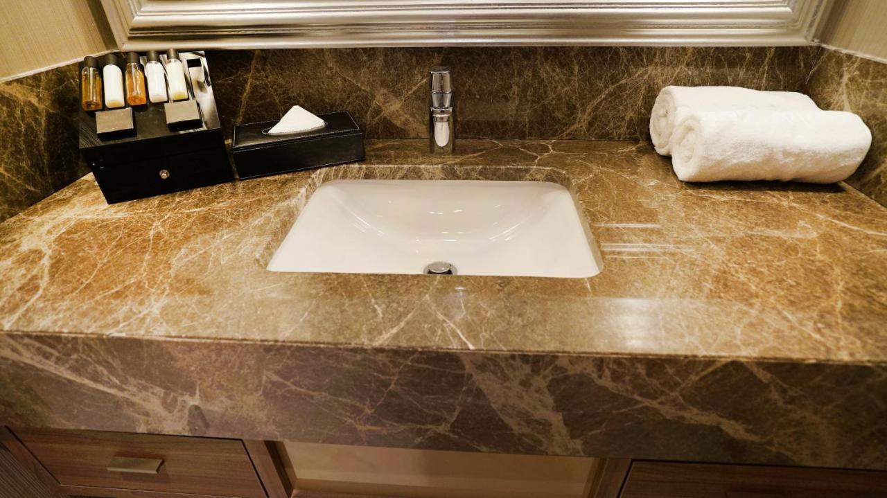 Hawthorn By Wyndham Airport 5* İstanbul