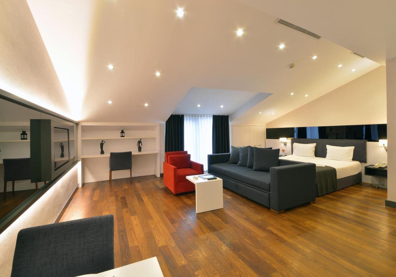 Nish & 3* Istanbul
