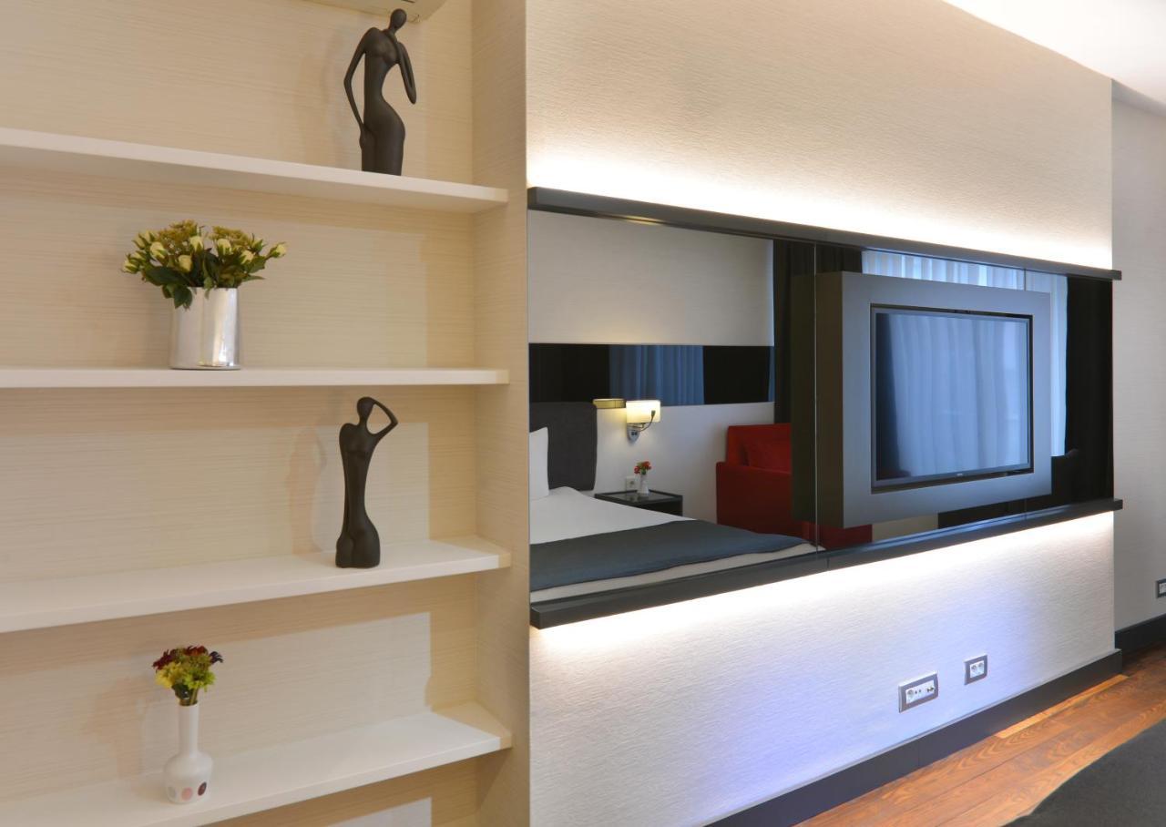 Nish & 3* Istanbul