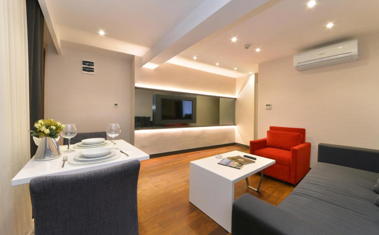 Hotel Nish &