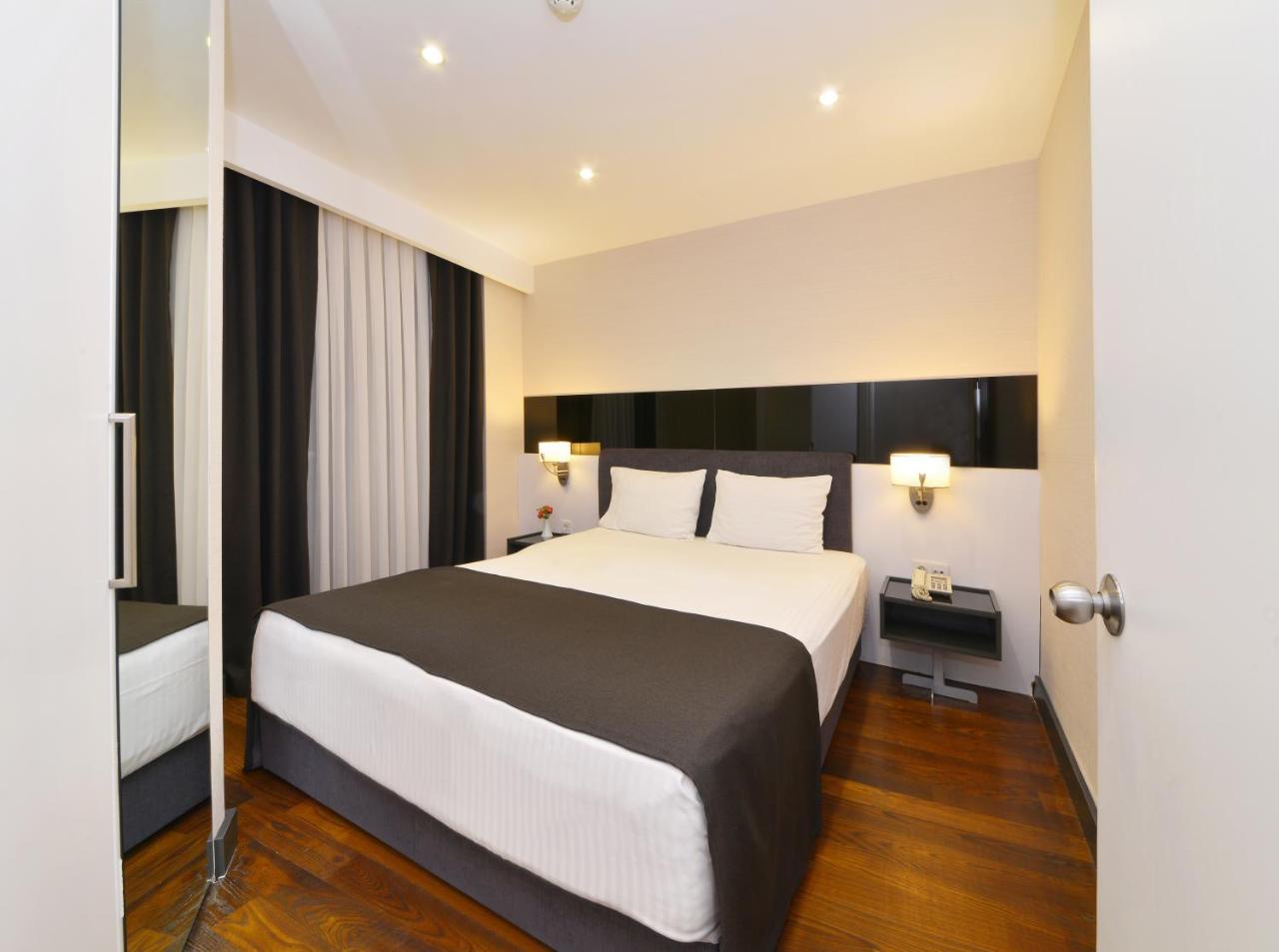 Hotel Nish & Istanbul