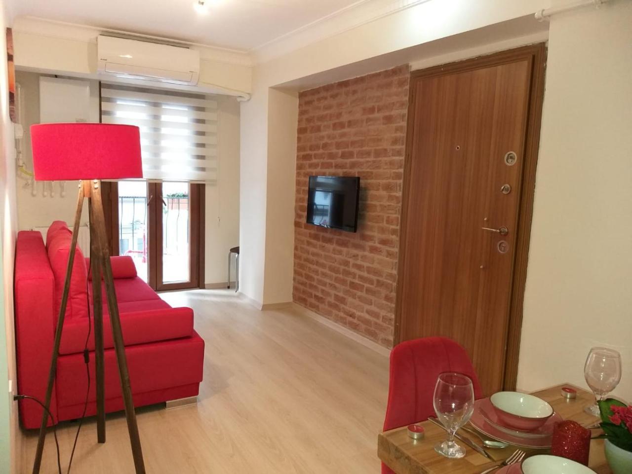 Pera Colour House 2*