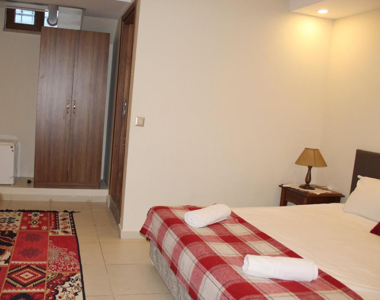 Hotel Lalinn