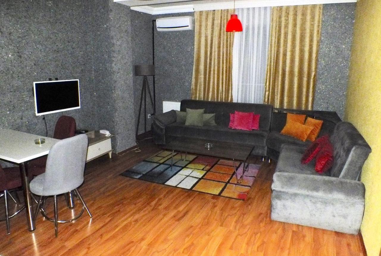 Artura Suite's 2*