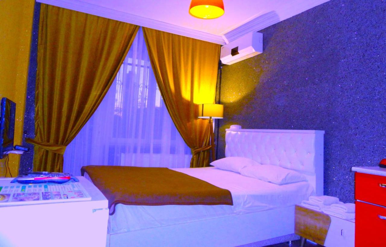 Aparthotel Artura Suite's 2*