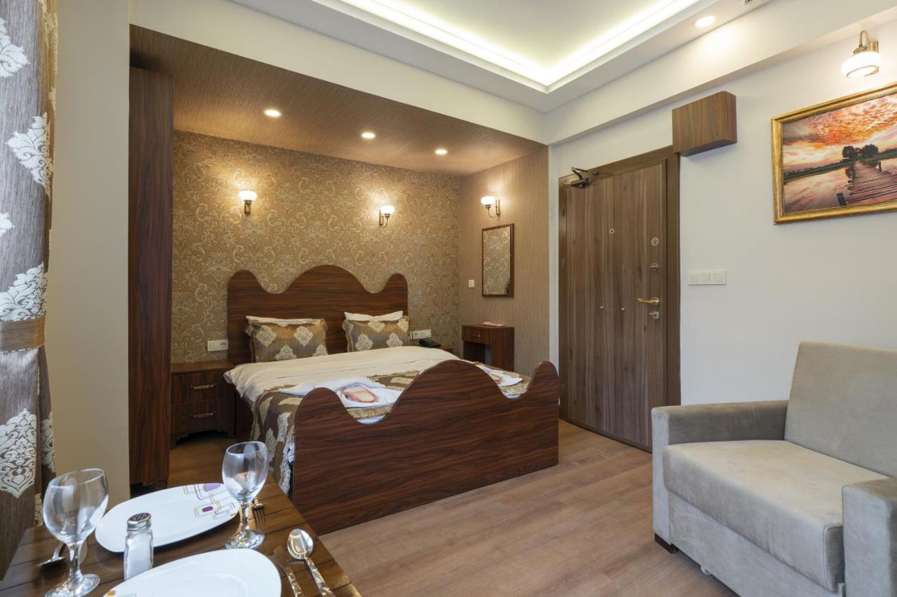 Aparthotel Capricorn By Otantik *