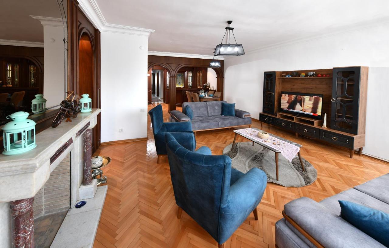 Apartment Color Homes Bomonti *