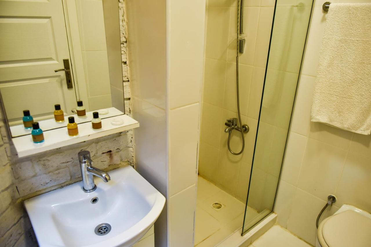 Corner Living Space Bed & Breakfast 3*