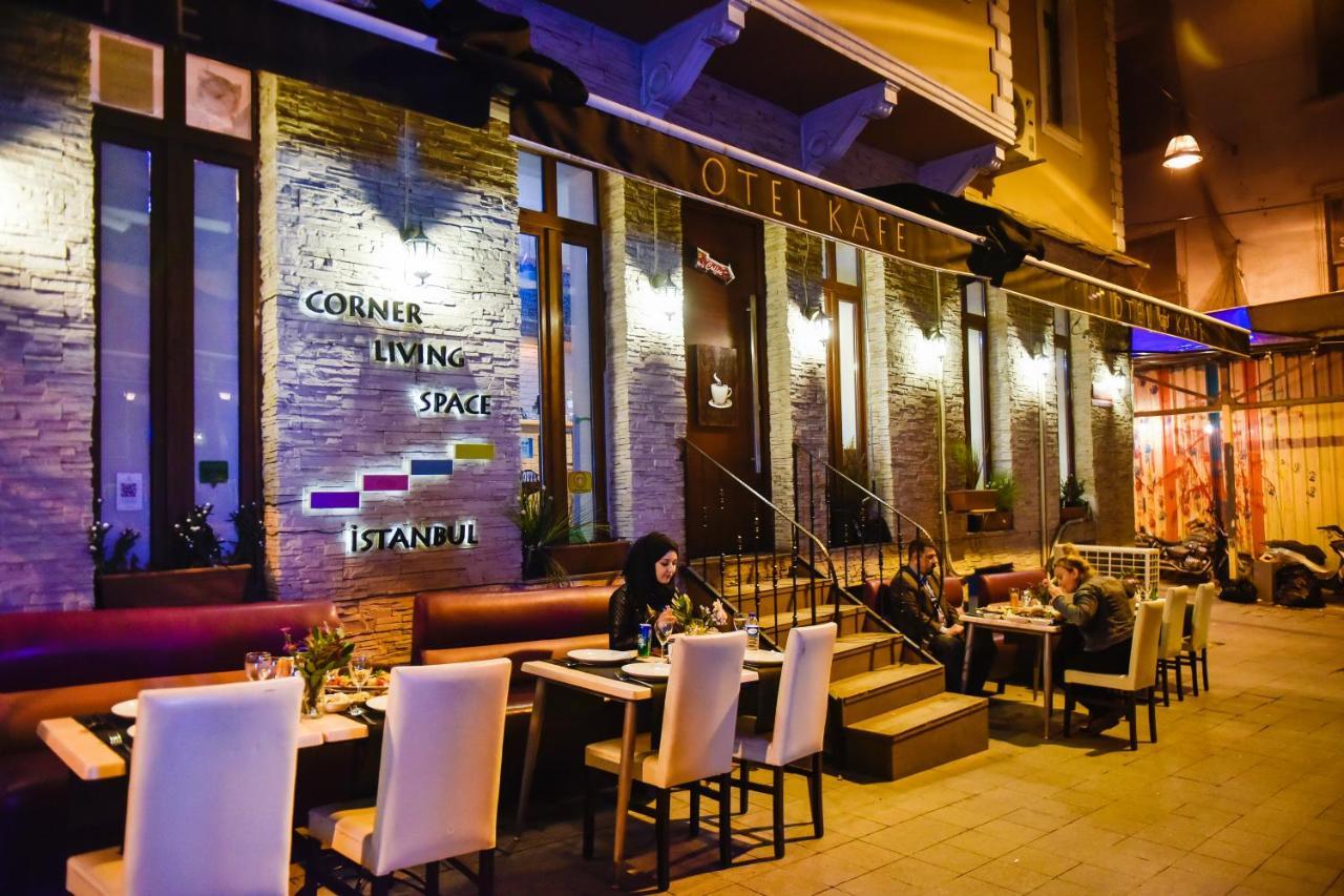 Corner Living Space 3*