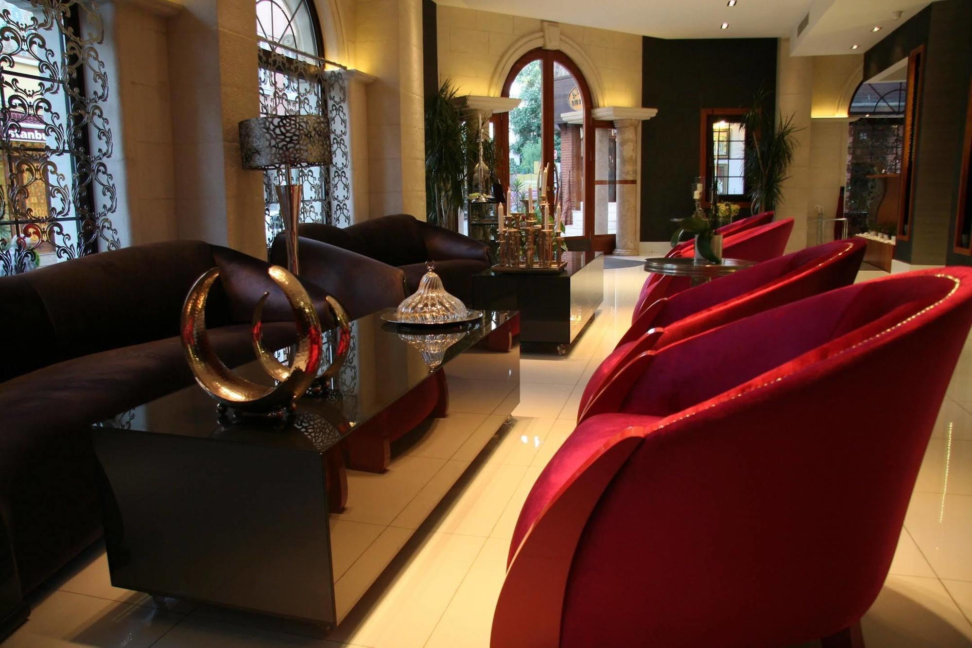 Otel Biz Cevahir Sultanahmet 4*