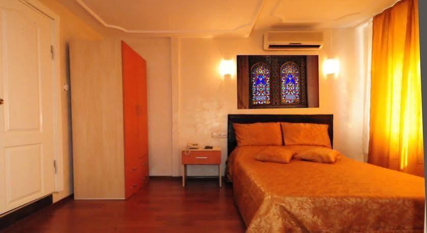 Rose Bouquets Hotel 3*