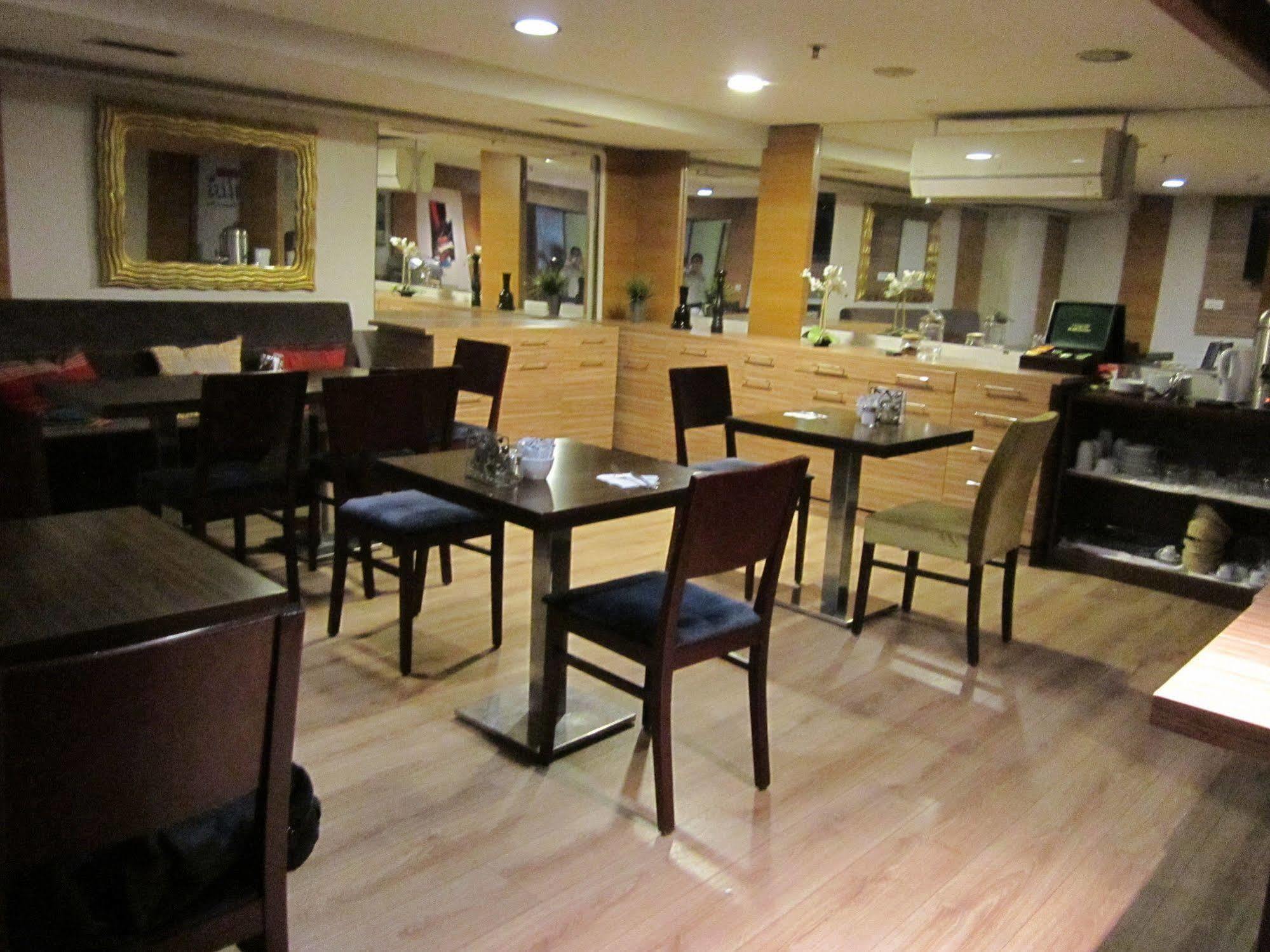 Derpa Hotel 4*