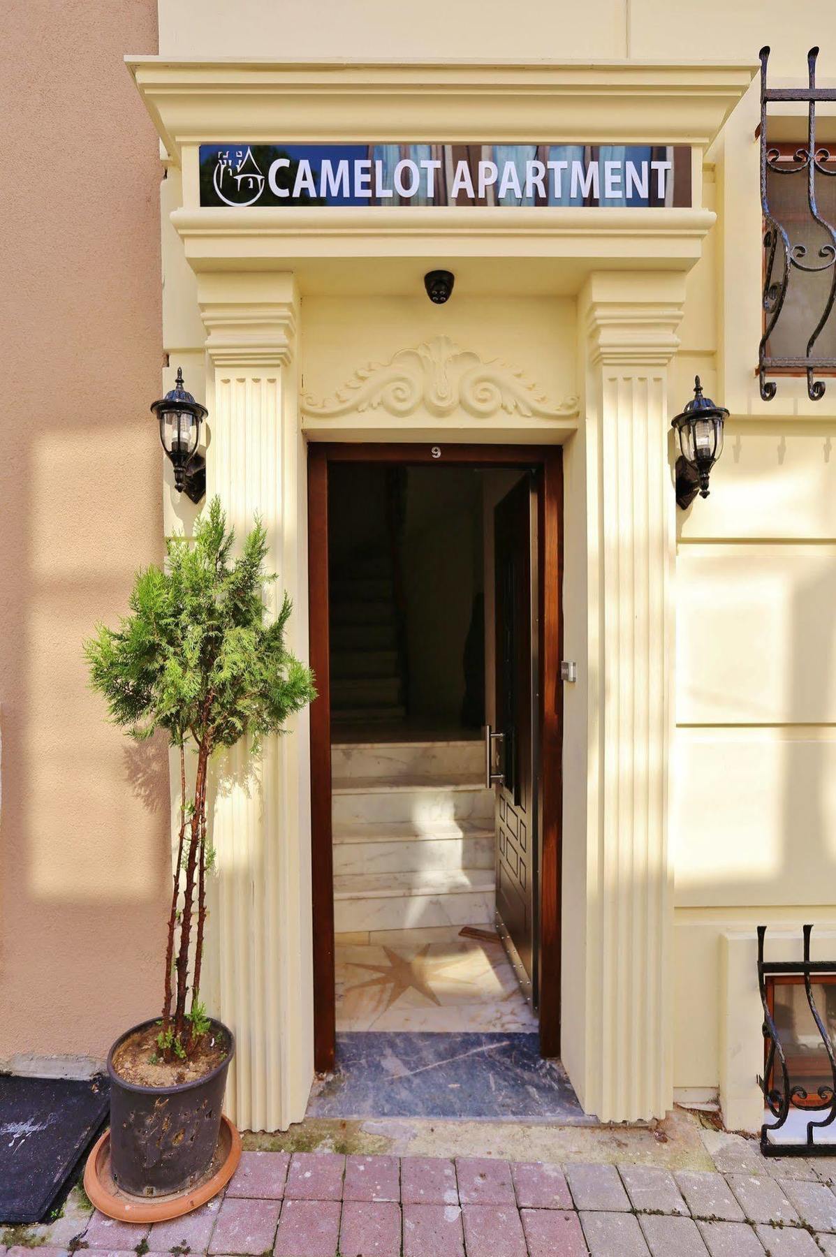 Camelot Apartment